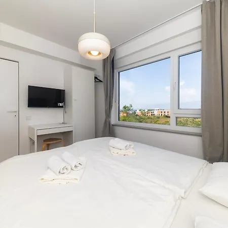 Apartment Lana - Sunset Oasis By Belmont Realty *