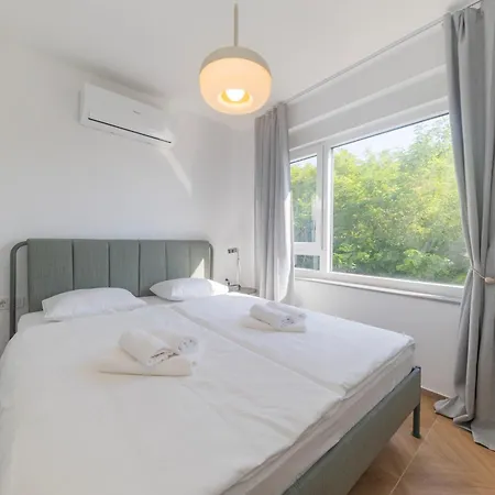 Lana - Sunset Oasis By Belmont Realty 公寓