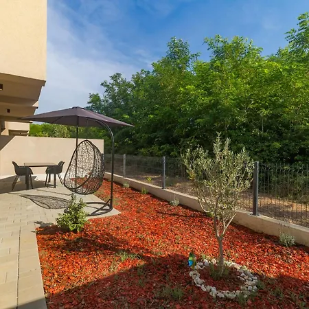 Lana - Sunset Oasis By Belmont Realty * Privlaka (Zadar)